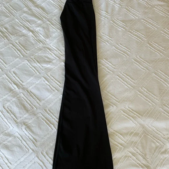 lululemon athletica Groove Pant Flare 32” - Picture 2 of 4